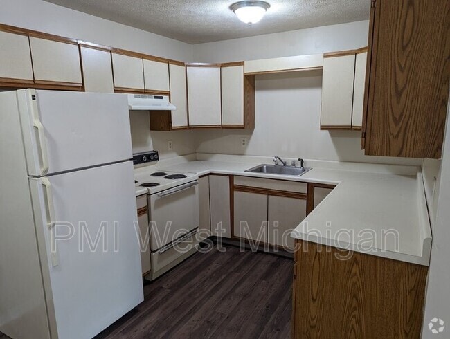 Building Photo - 6074 In the Pines Dr SE Rental