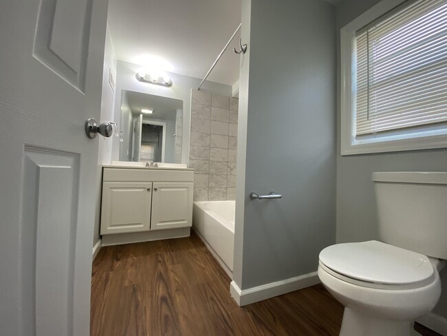 Photo - 112 Laurel St