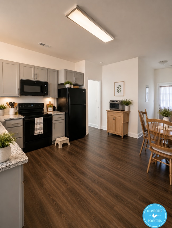 Photo - 113 W Langdon Ave