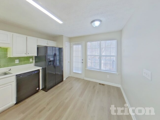 Photo - 165 Bridge Landing