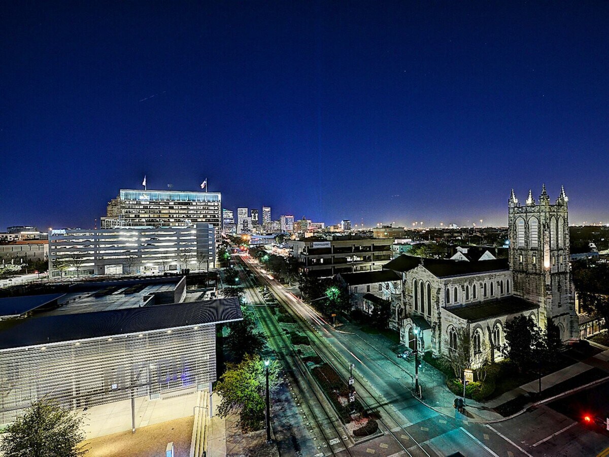 Photo - 3550 Main St Unit 7219