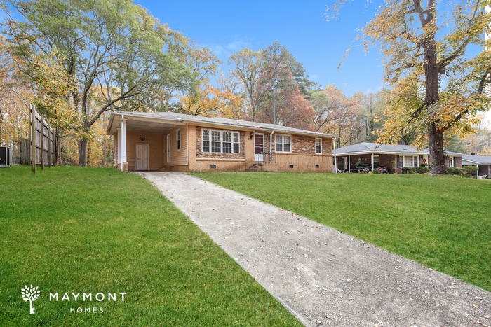 Photo - 224 S Wingate Rd