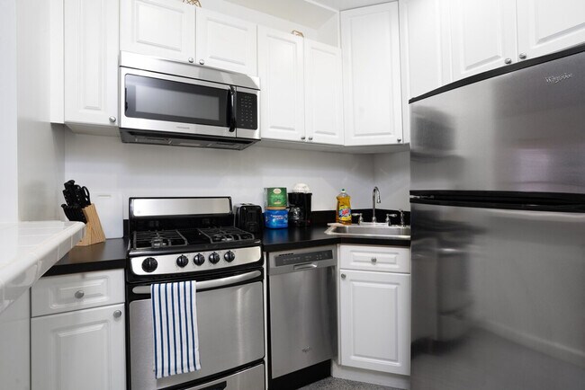 317 E 75th St Unit SI FL4-ID1032012P