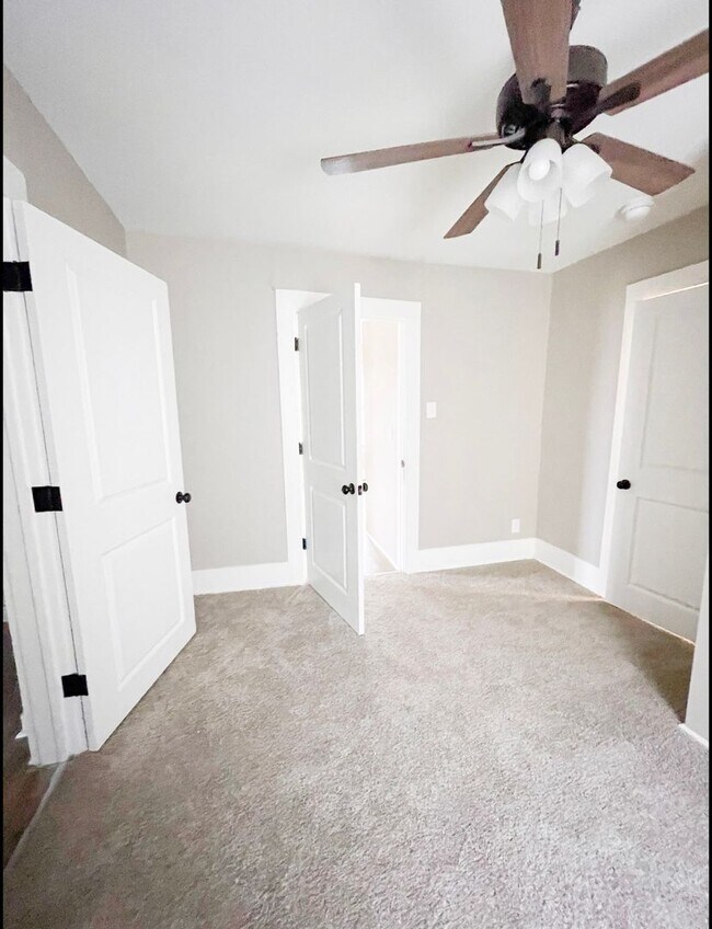 Photo - Updated 3 bedroom, 1 bathroom home close to Downtown Columbia