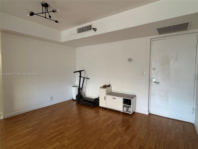 Photo - 3300 NE 191st St Unit 418