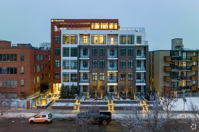 Building Photo - Archer