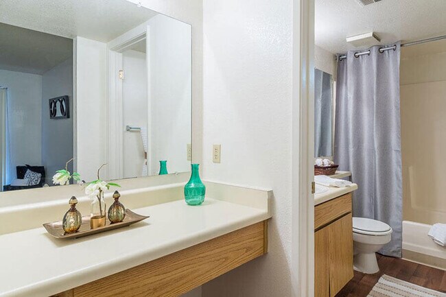 Ridgepointe Apartments