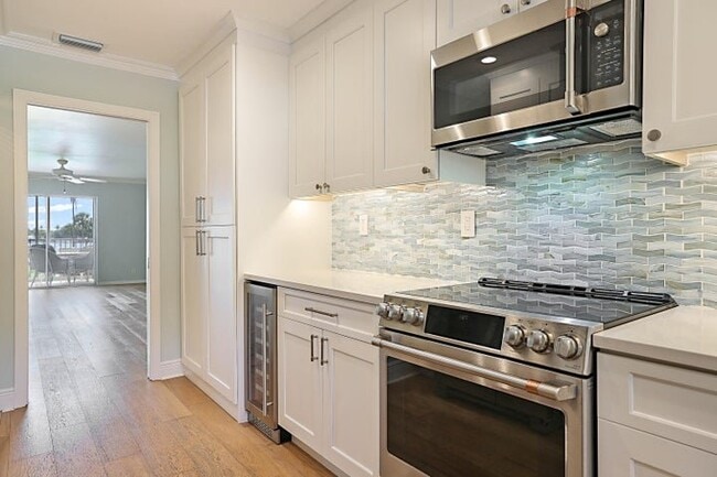 Photo - 300 Intracoastal Pl