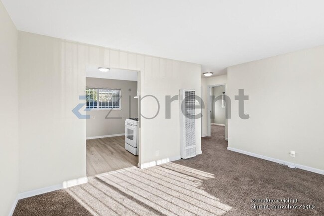 Photo - 1379 Harmon St