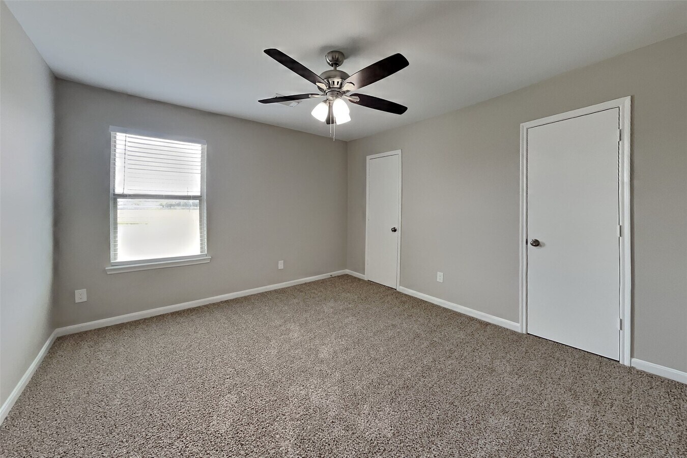 Photo - 2902 Crestbrook Bend Ln