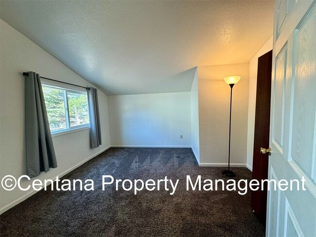 Photo - Cozy 2 Bedroom Home in the Eastside Neighb...