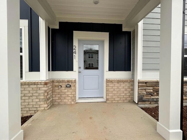 Photo - 241 Ribbon Rail St