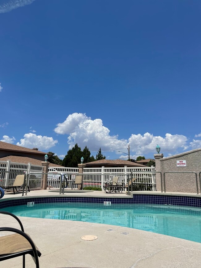 Photo - 985 E Mingus Ave Unit #