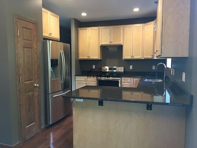 Photo - 3112 Rose Dr SE