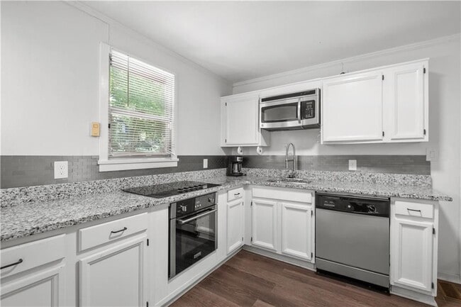 Photo - 1738 Duke Rd