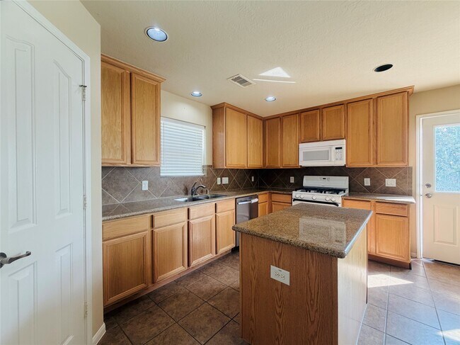 Photo - 246 Golden Grain Dr