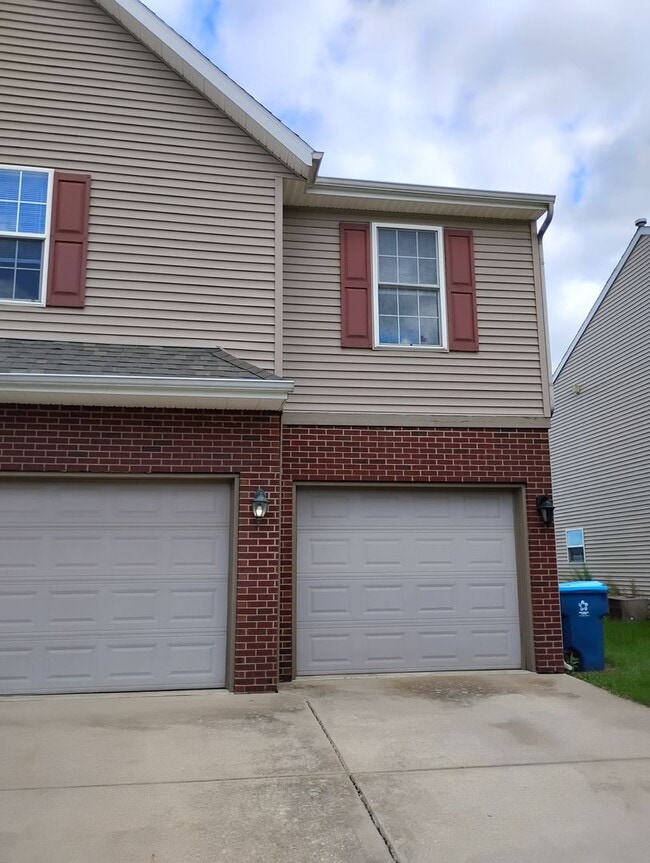 Building Photo - 3396 Edison Dr Rental