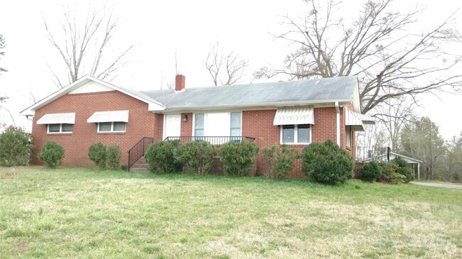 Building Photo - 607 Fort Mill Hwy Rental