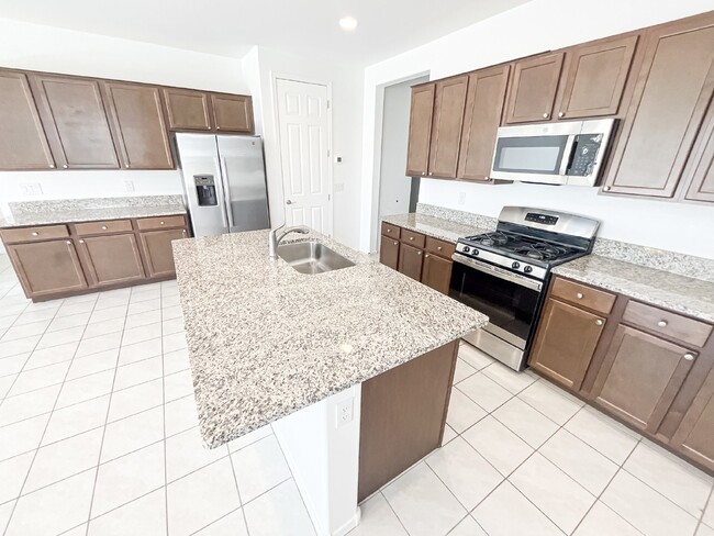 261 E Tahiti Dr