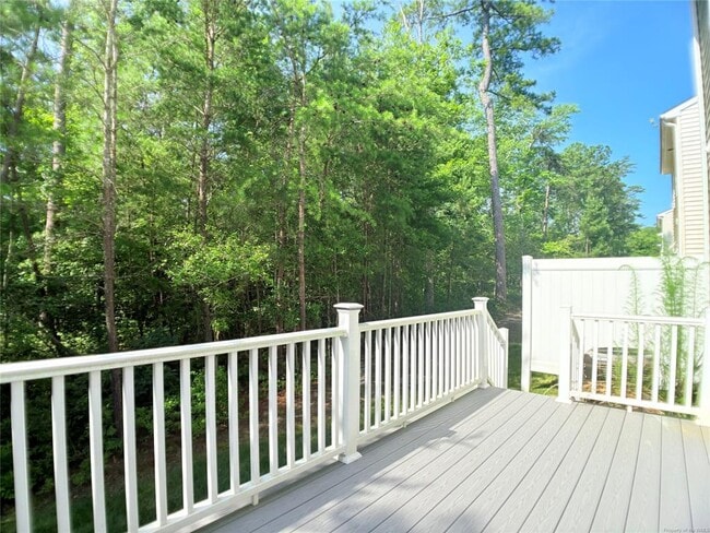 121 Capeside Ct