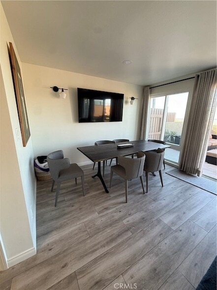 Photo - 6947 Trolleyway S