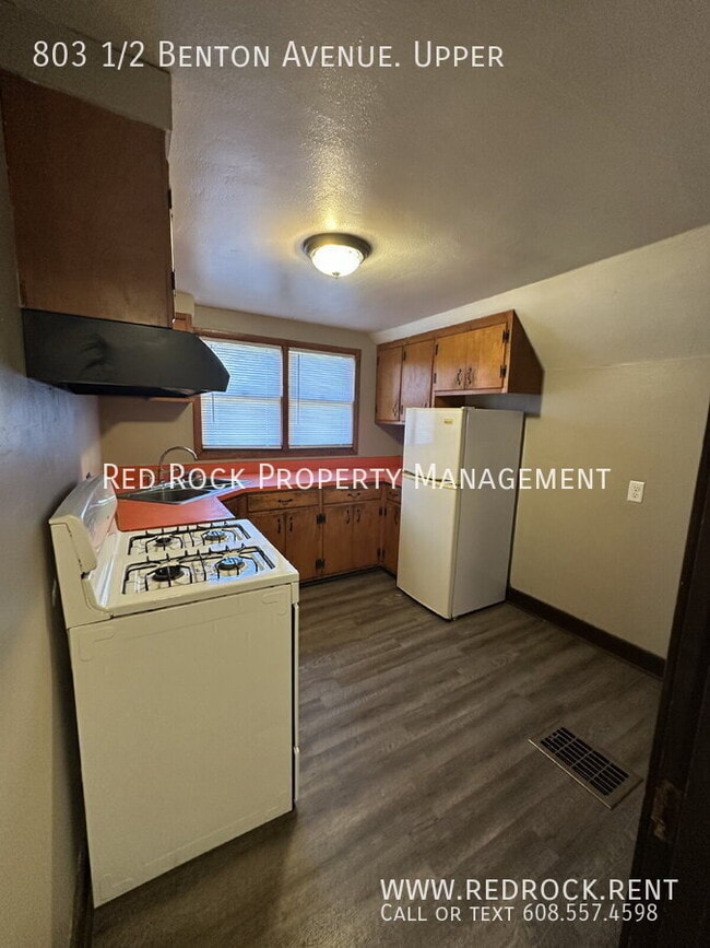 Photo - 803 1/2 Benton Avenue. Upper-