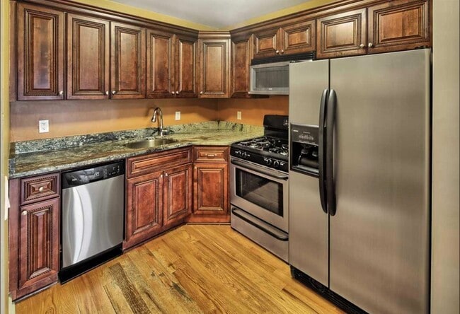 Building Photo - 605 New York Ave Unit 701