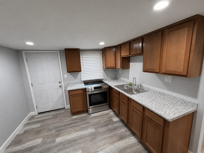 Photo - 2640 Moore St Unidad A