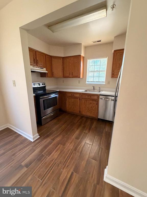 Photo - 431 61st St NE