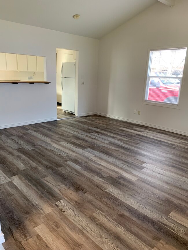 Photo - 2719 8th Ave N