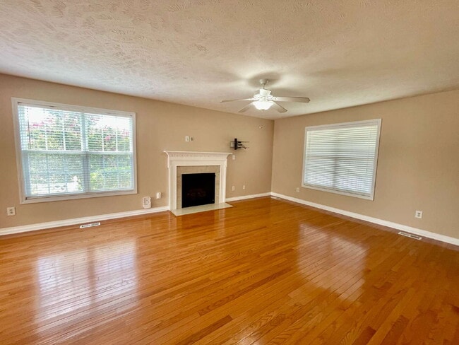 Photo - Spacious 4-Bed Haven With 2.5 Baths In Jack Britt District!