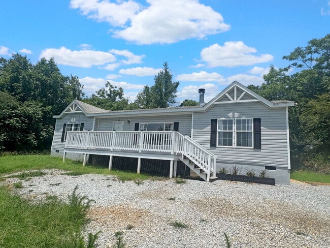 Building Photo - Private 2.5-Acre Mini Farm Near Lake Lanier | 3BR/2BA | Peaceful Country Living