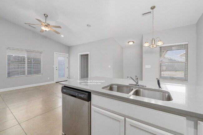 Photo - 5326 N Hillside St