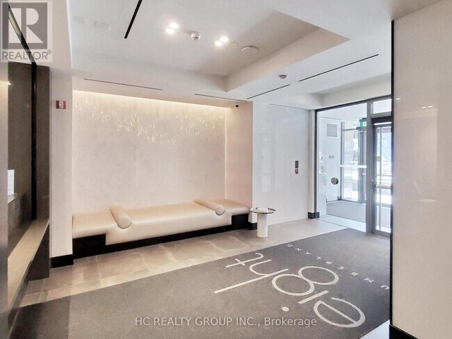 8 Cumberland St Unit 1302