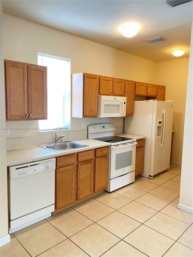 Photo - 9430 SW 170th Passage Apartment Unit 1