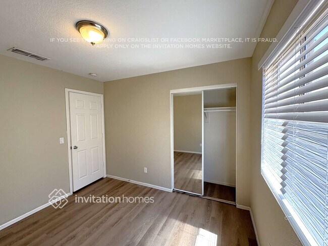 Photo - 4709 N 84th Dr