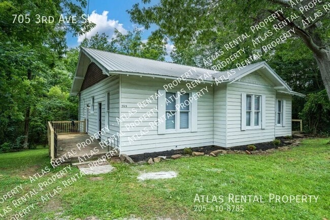 Photo - 705 3rd Ave SW