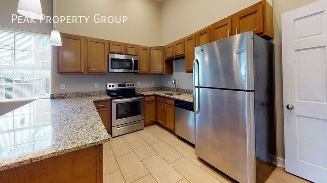 Photo - 77 E 7th Ave