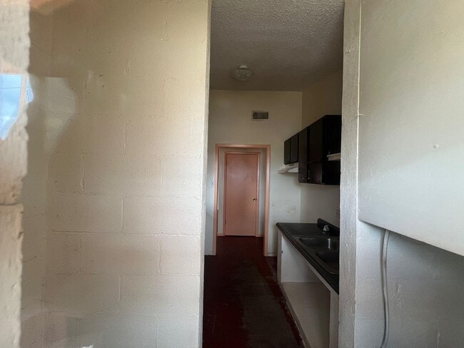 2703 Diaz St