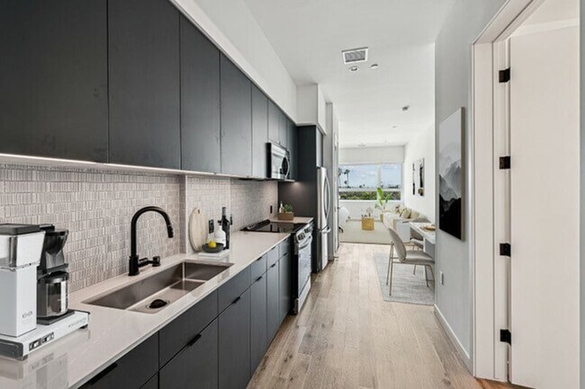 701 Hudson