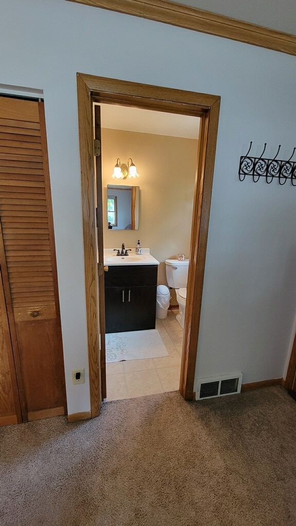 Photo - W210N16682 Western Ave