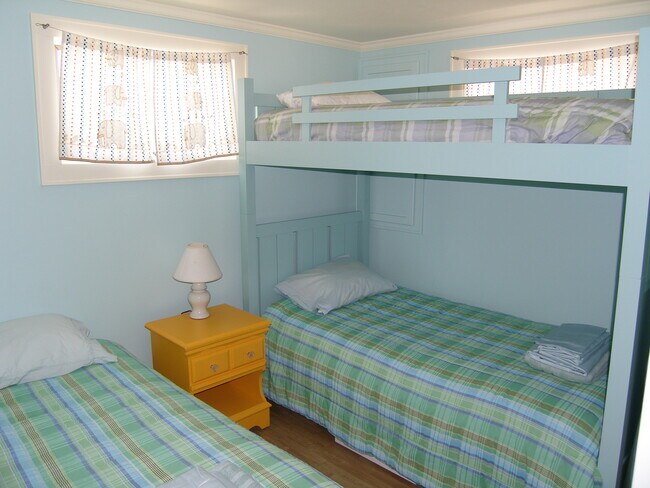 Photo - 173 C N Shore Blvd