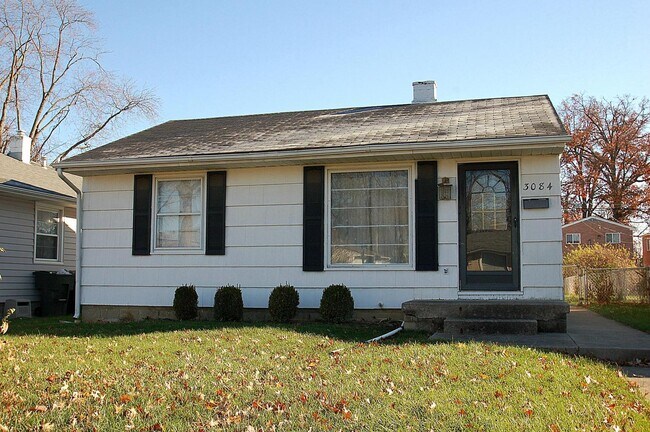 exterior - 3084 Pontiac St House