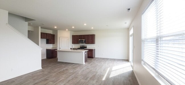 Photo - 10438 Morse Pl