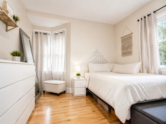 Photo - 1203 Beacon St Unidad 2