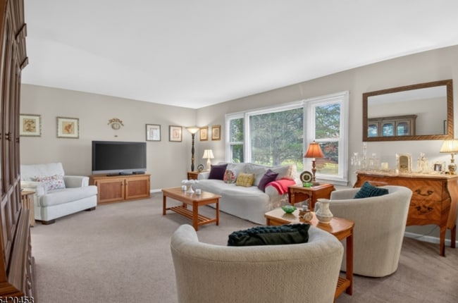 Photo - 532 Spring Valley Dr