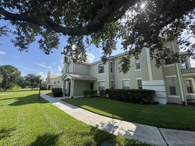 Photo - 122 SW Peacock Blvd Unit 12-202