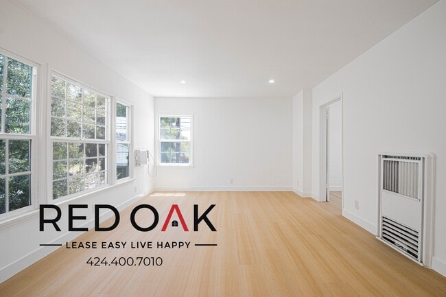 Building Photo - 2609 W 48th St Unit 1