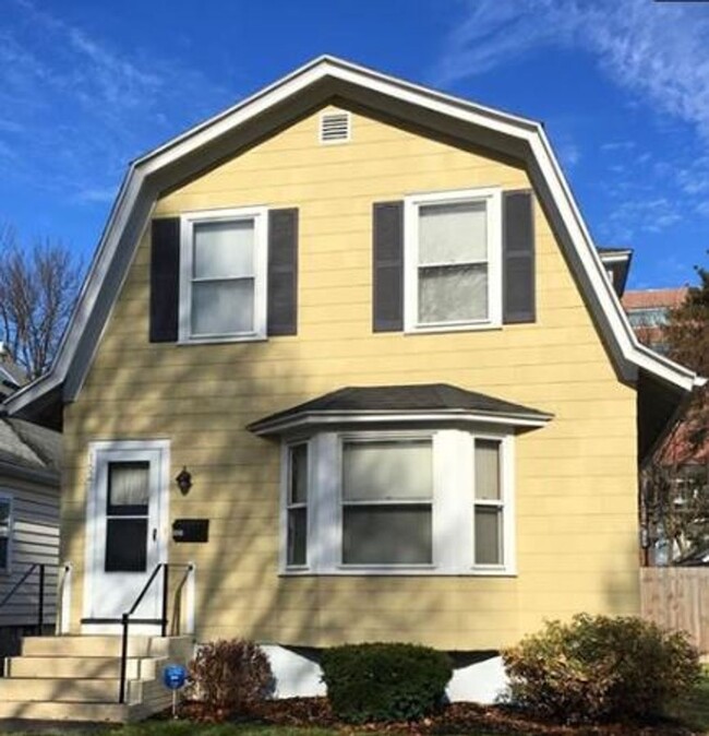 Beautiful 2 bedroom 2 bath in the white co... - Beautiful 2 bedroom 2 bath in the white co... House