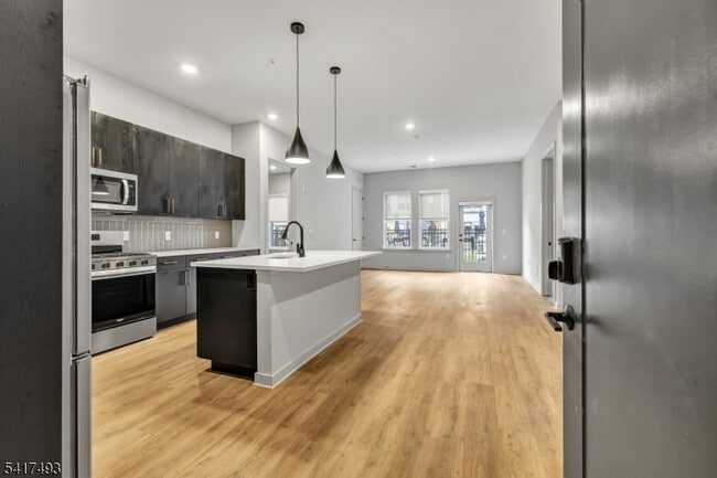 Photo - 51 Okner Pkwy Unit 2005